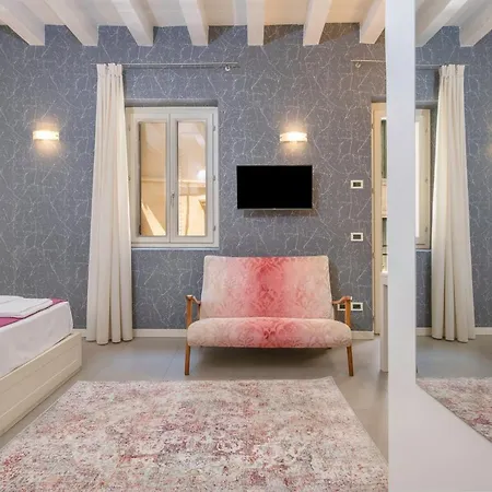 아파트 Tre Marchetti Arena Suites 베로나