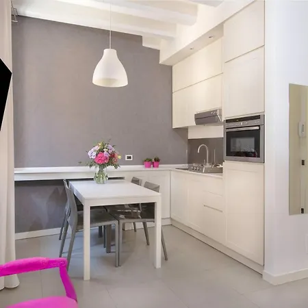 Lägenhet Tre Marchetti Arena Suites *